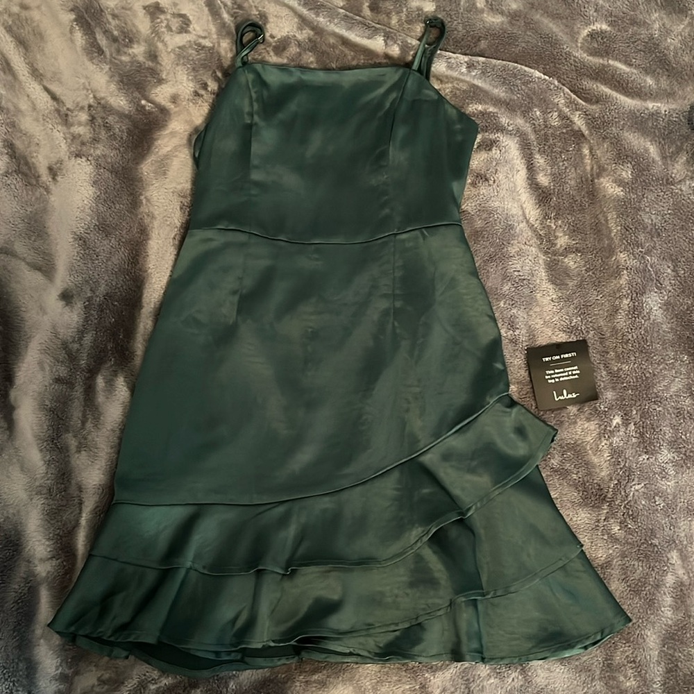 Dark Green Lulu’s Ruffle Dress! 💚